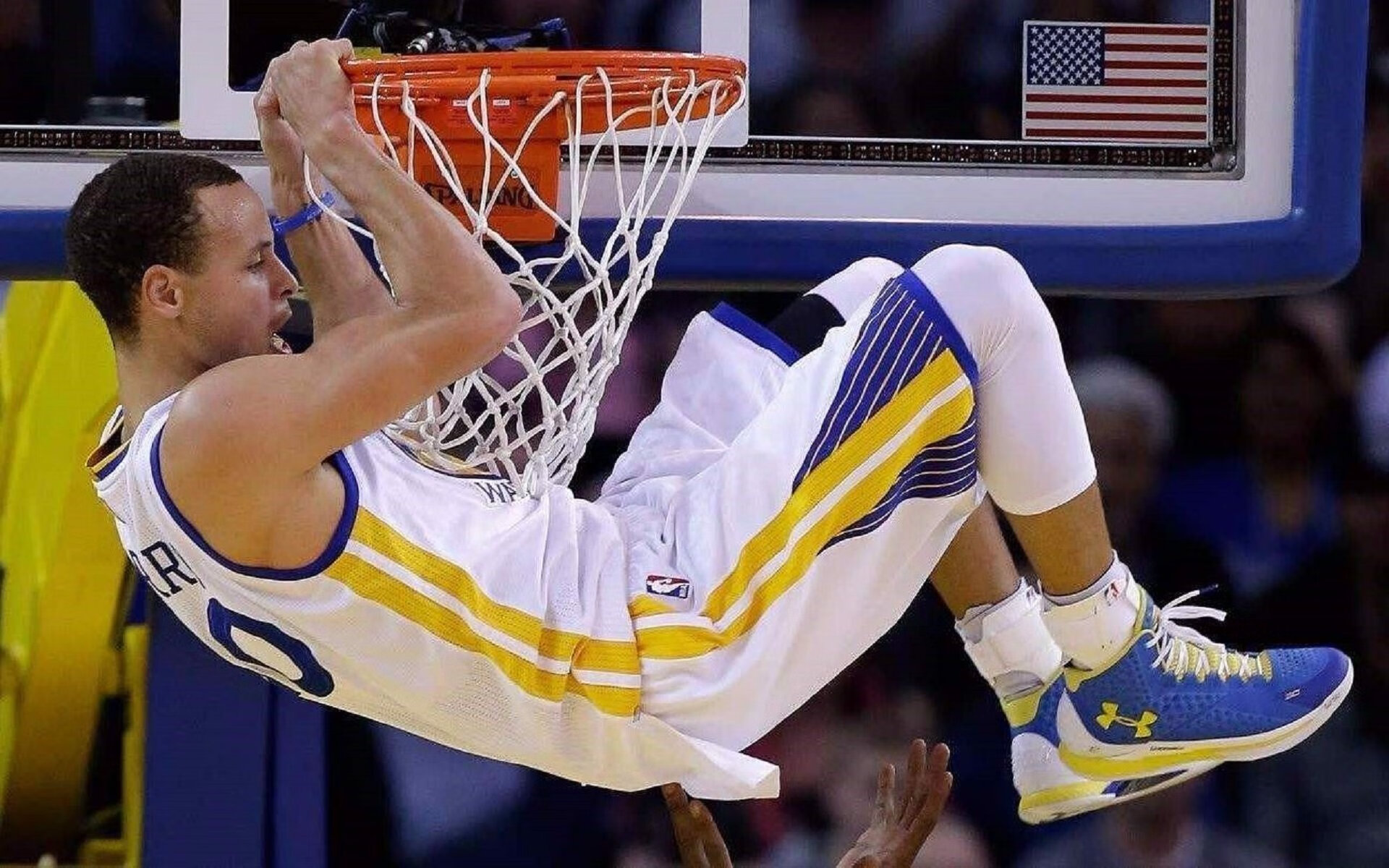 保罗助攻破万，鹈鹕节奏大师戏耍绿军—NBA今日双线传奇